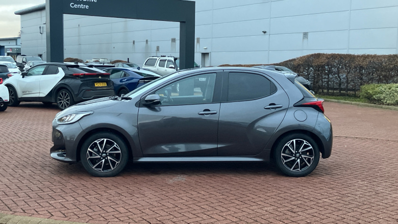 Toyota Yaris 1.5 Hybrid Design 5dr CVT Hybrid Hatchback